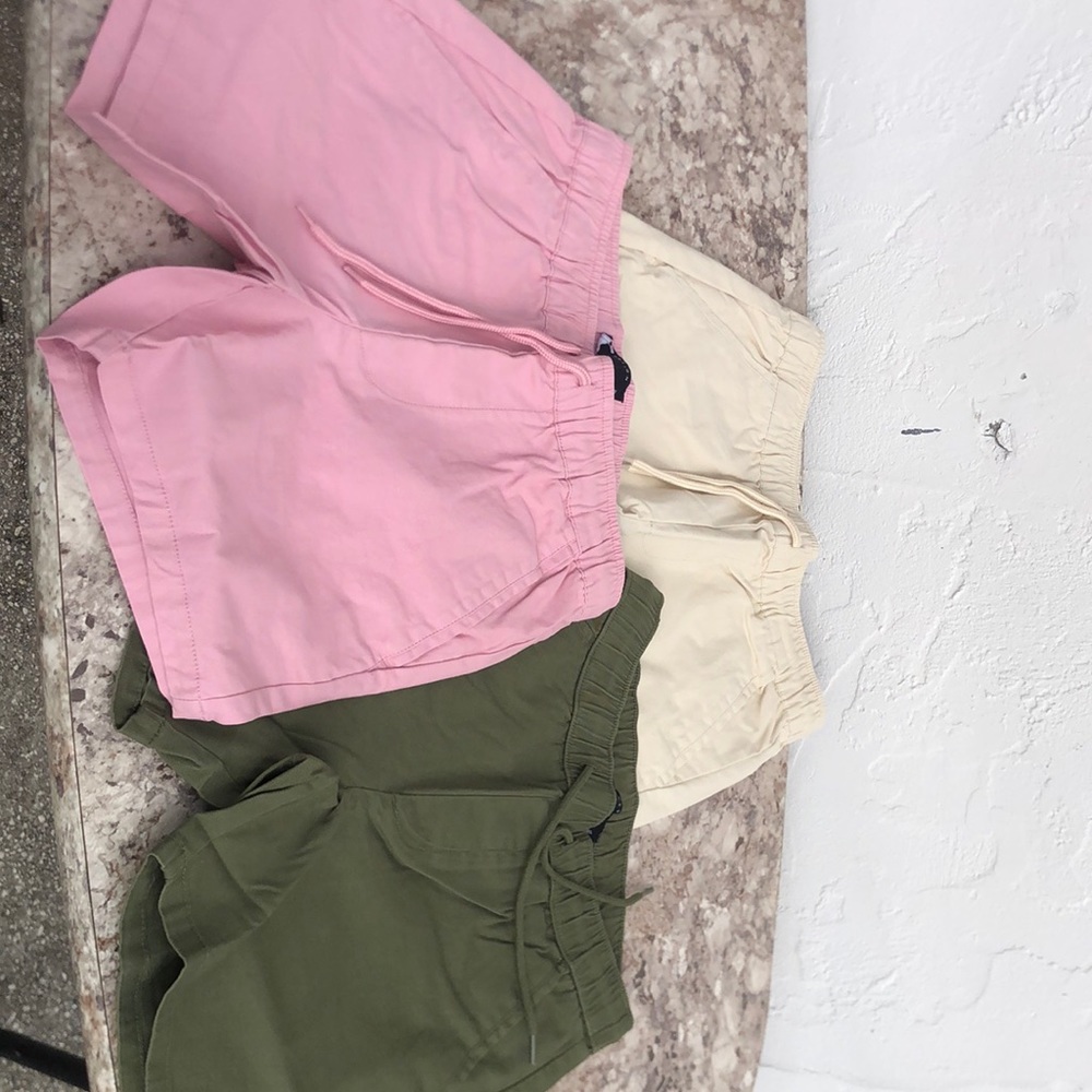 ASOS Design Khaki shorts